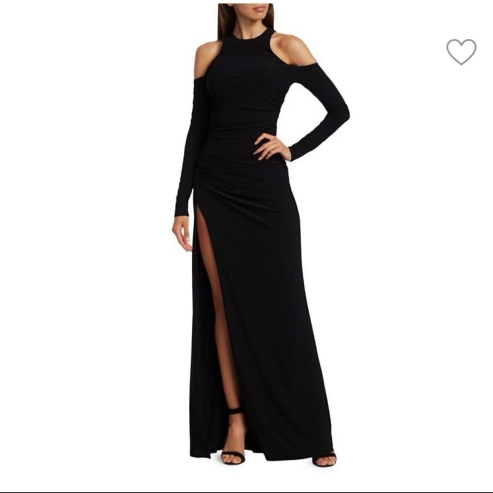 CINO À SEPT Rosalina Cold-Shoulder
Jersey Gown